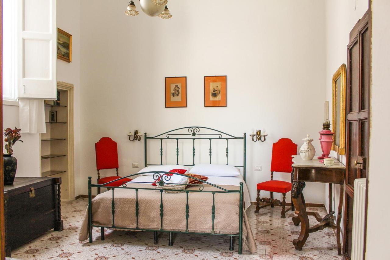 B&B Palazzo Sambiasi Лече Екстериор снимка