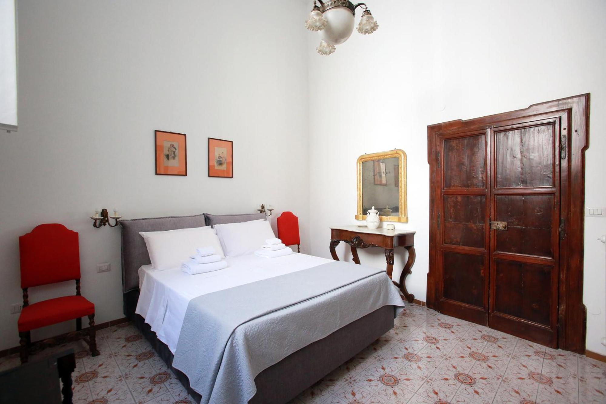 B&B Palazzo Sambiasi Лече Стая снимка